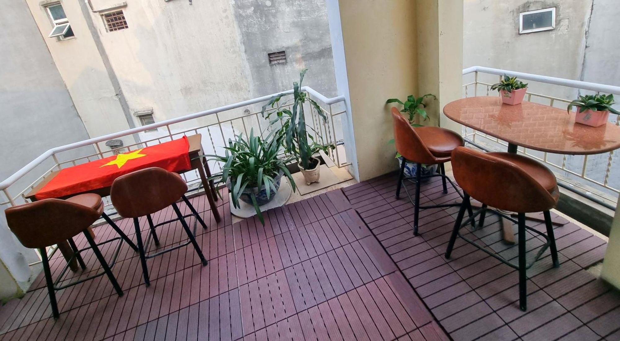 Lushstay Train Street - Cozy Hanoi