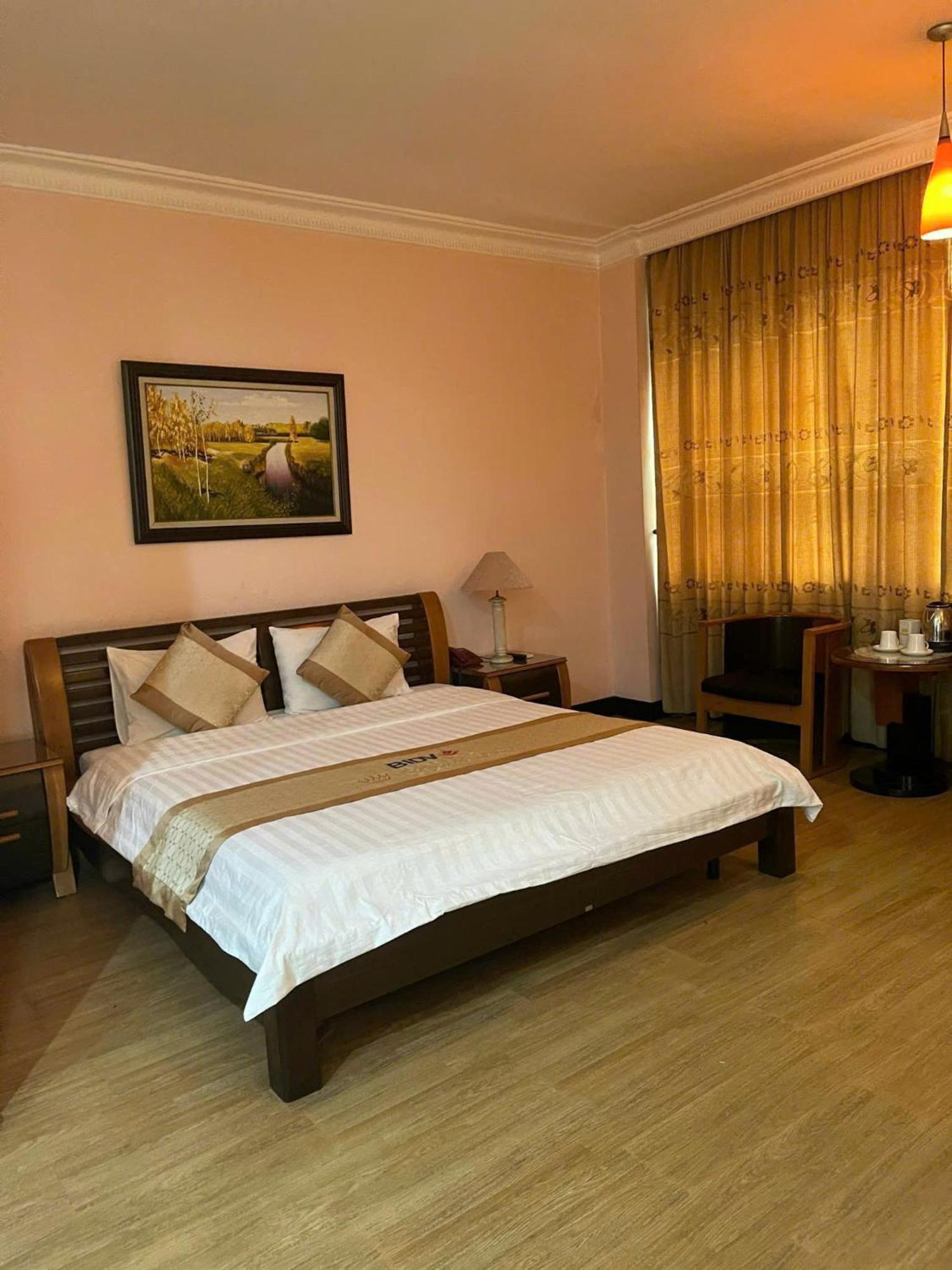 Hotel Royal Old Quarter *