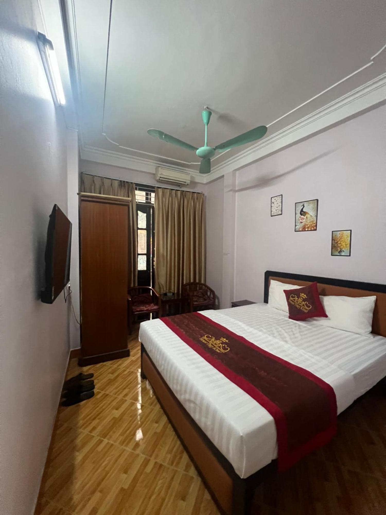 Bed & Breakfast Khach San Ho Tay House Thuy Khue *