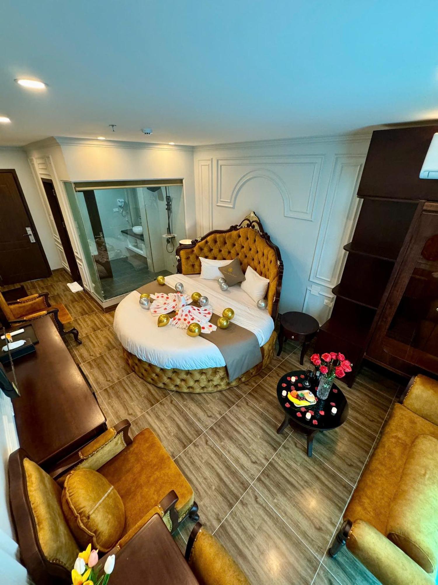 Luxury Hotel Hanoi