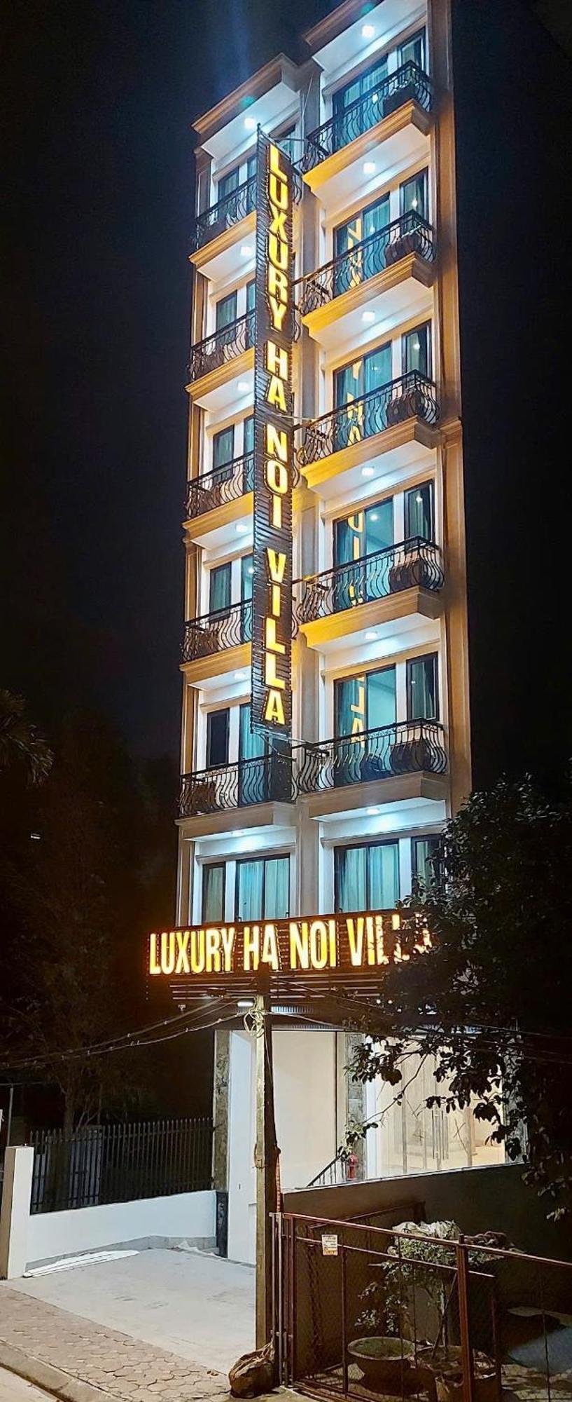 Luxury Hotel