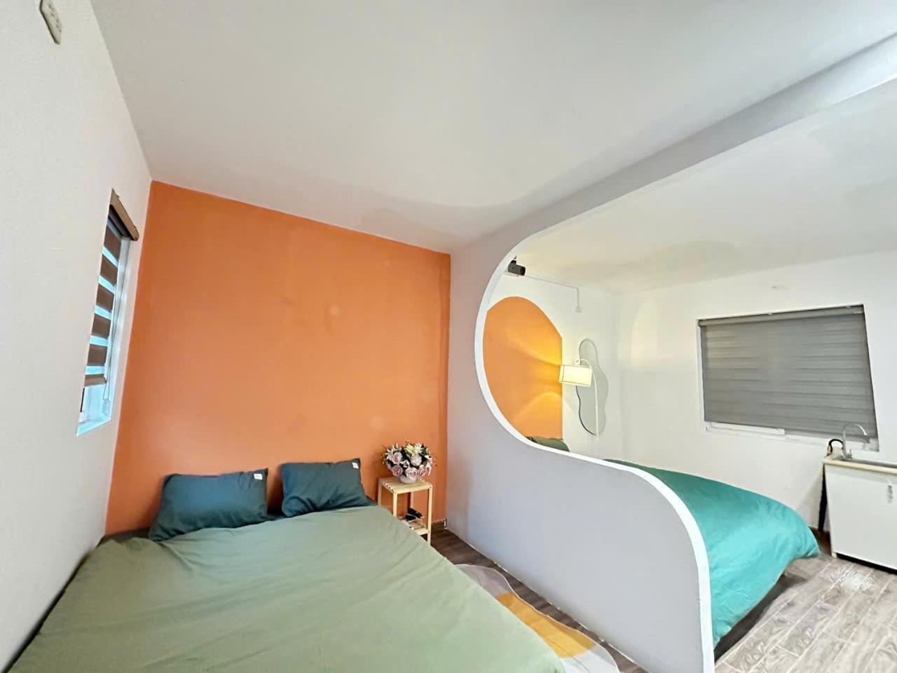 San San Housing Hotel