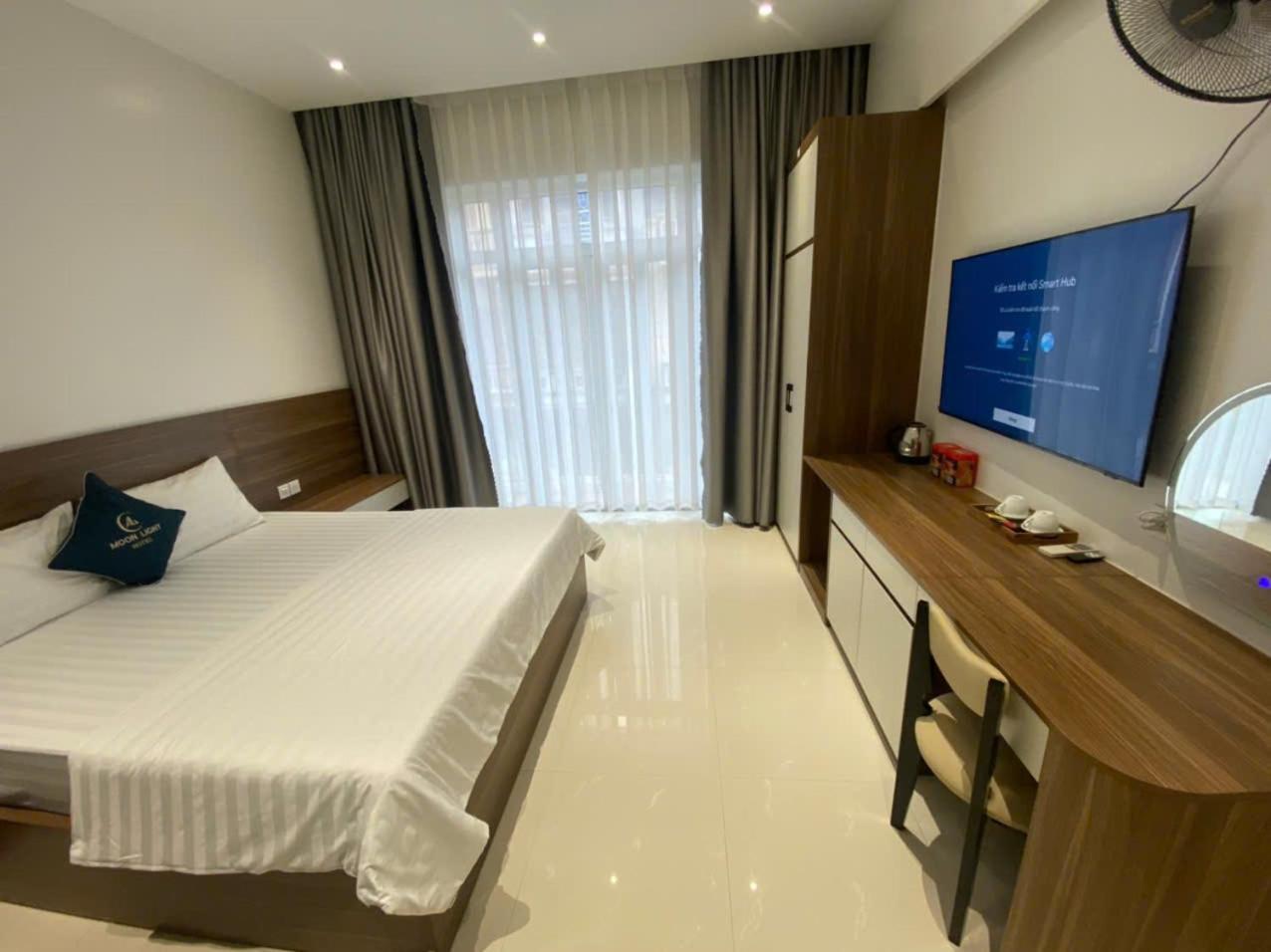 Nha Nghi Moonlight Hotel *