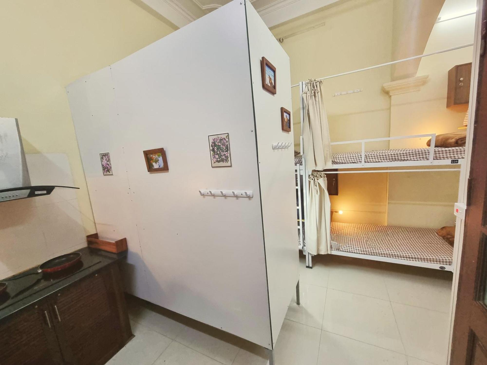 Lushstay - Train Street Hostel