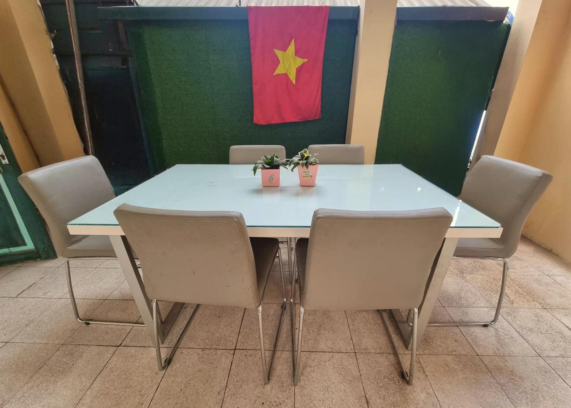 Lushstay - Train Street * Hanoi