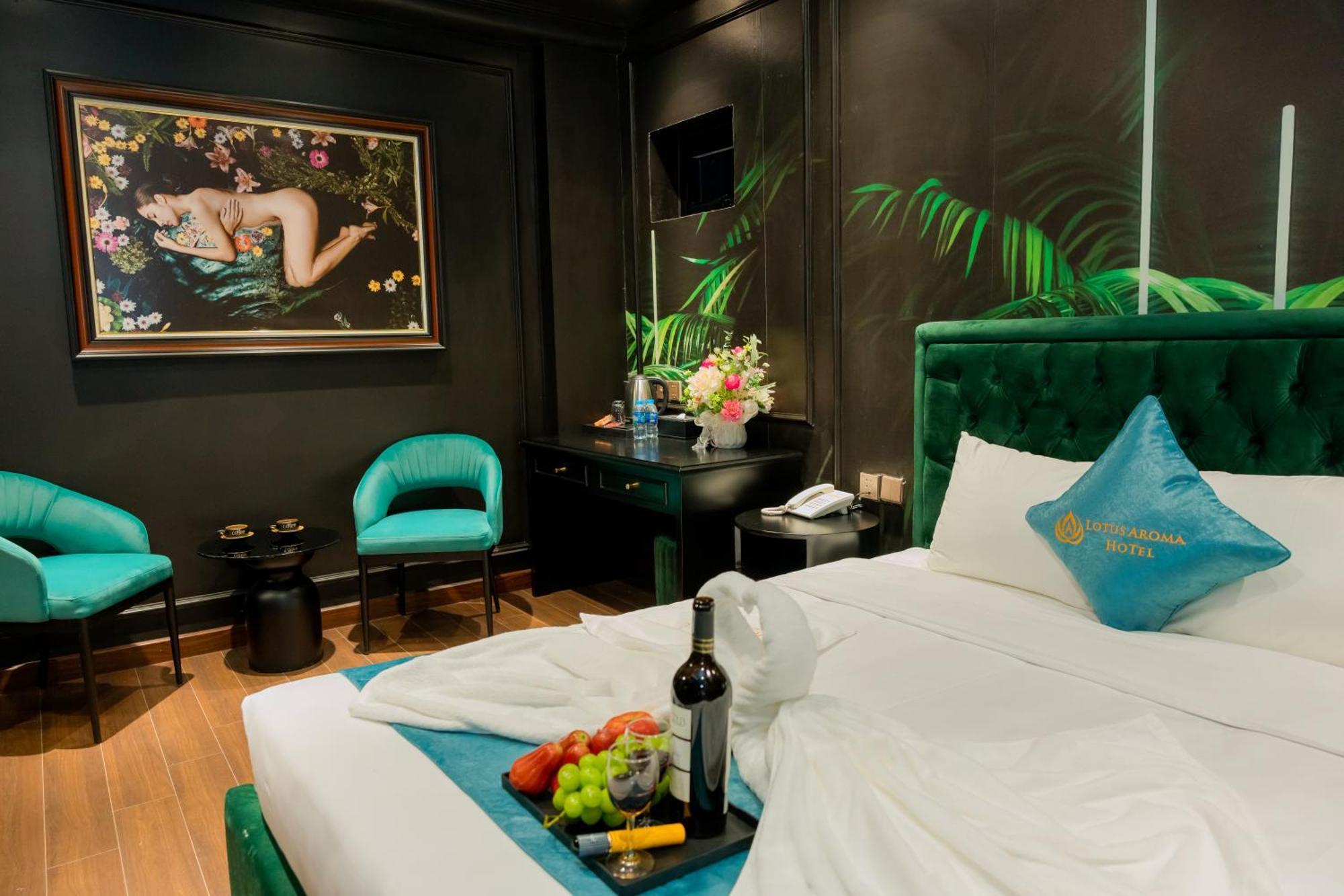 Lotus Aroma Hotel 2*