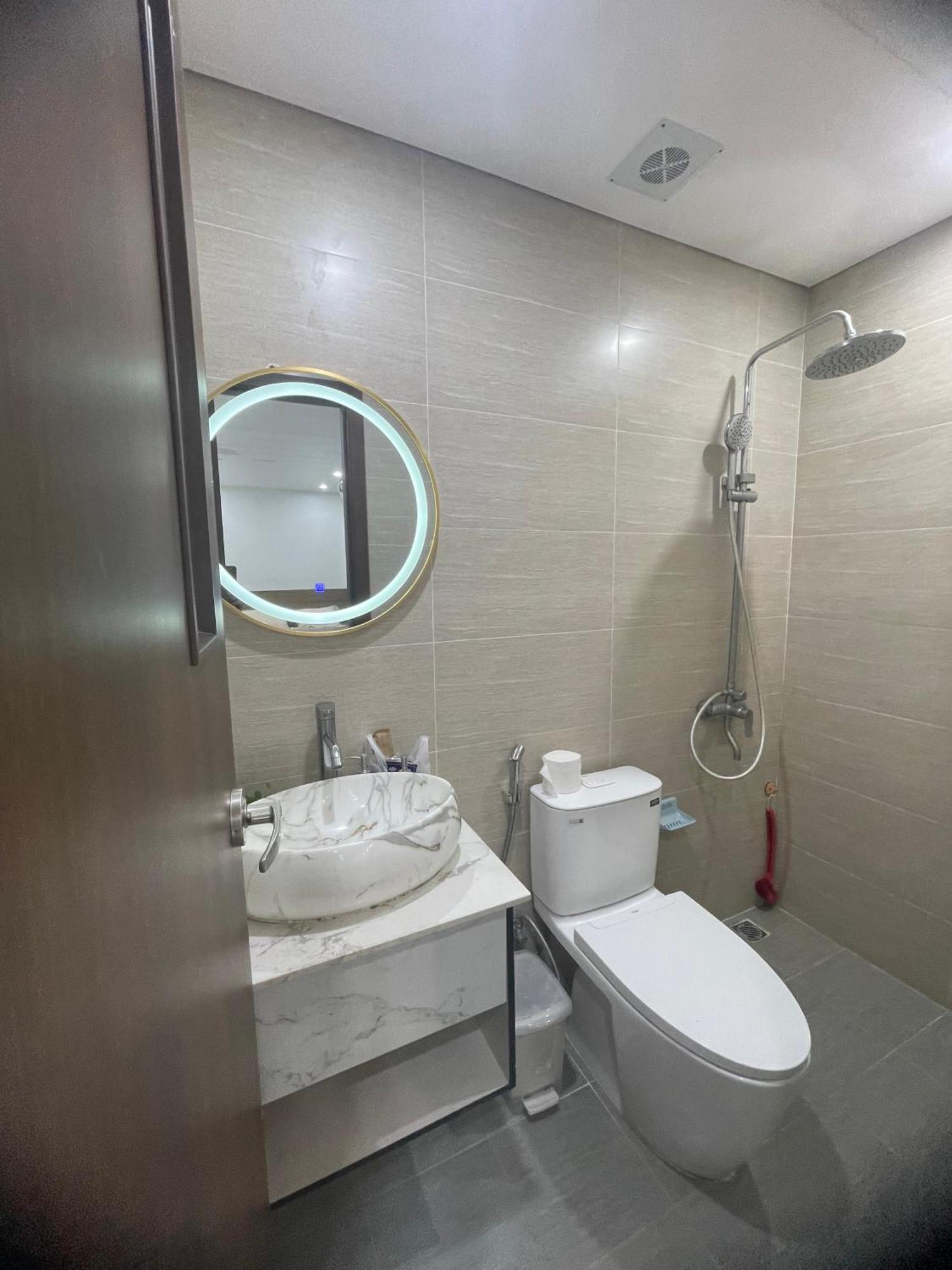 Vm 27,29 Vong Thi,the Lakeview - West Aparthotel