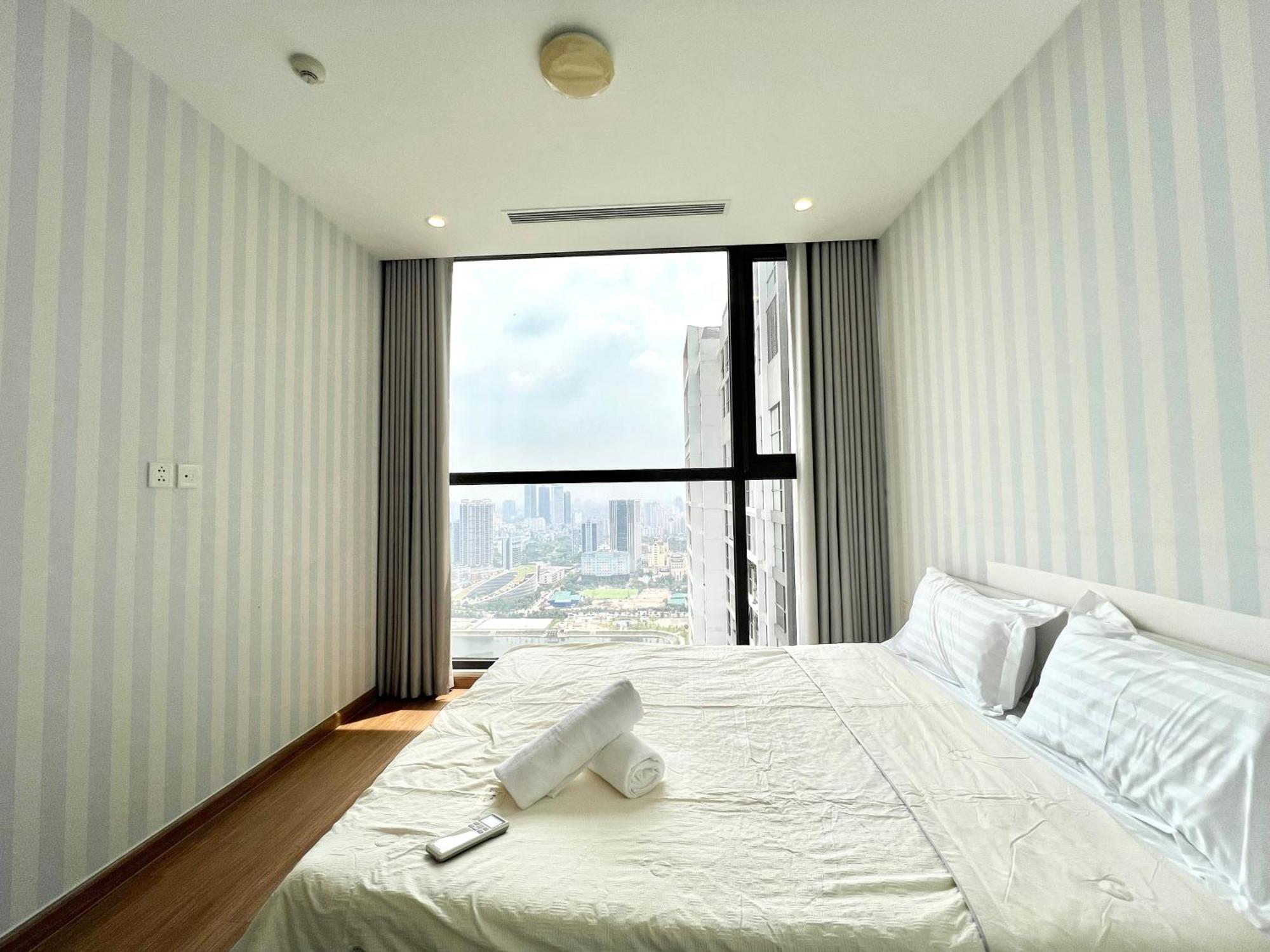 Luxury Vinhomes Skylake * Hanoi