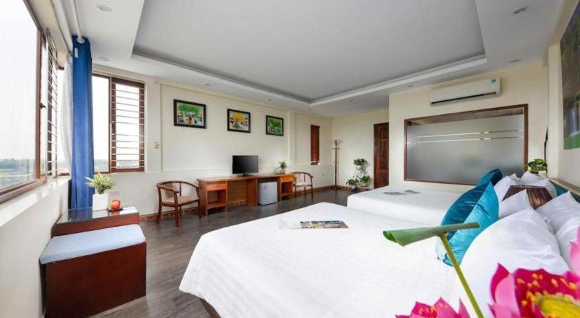 Hotel Viet Village