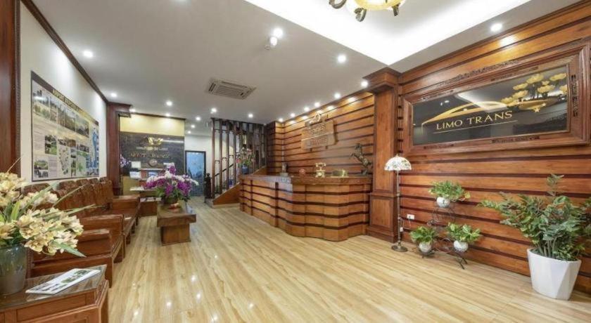 Viet Village 3*