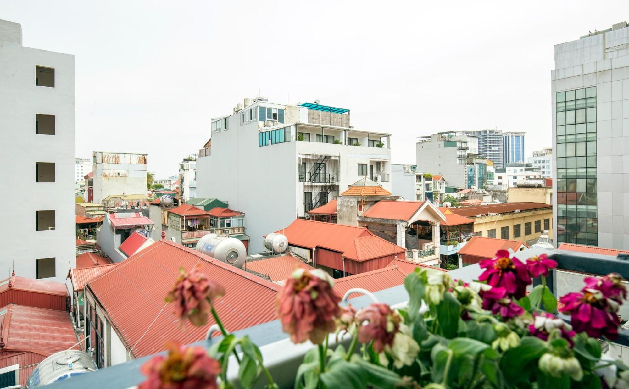 Sumitomo - Linh Lang Street *