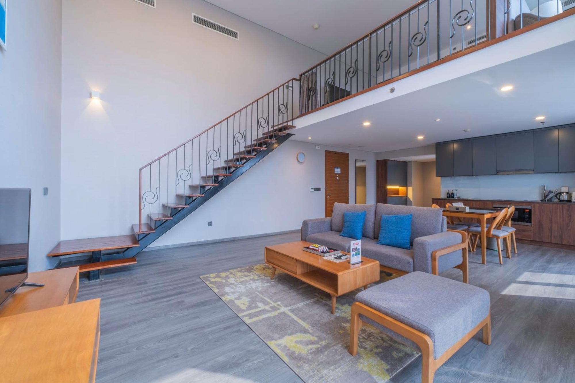 Pentstudio_5stars_westlake_luxury * Hanoi
