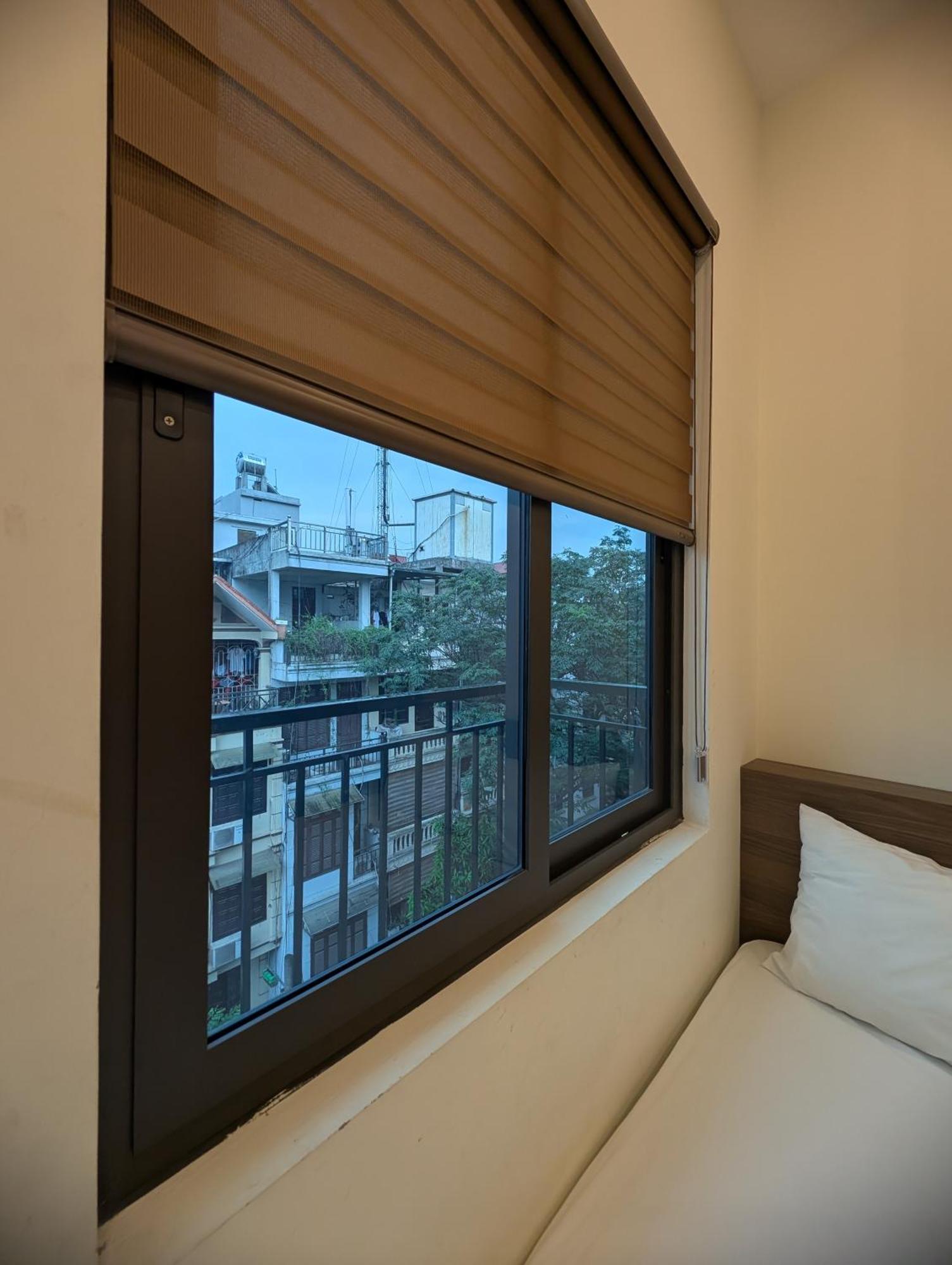 Era 158 Nguyen Khanh Toan Aparthotel Hanoi