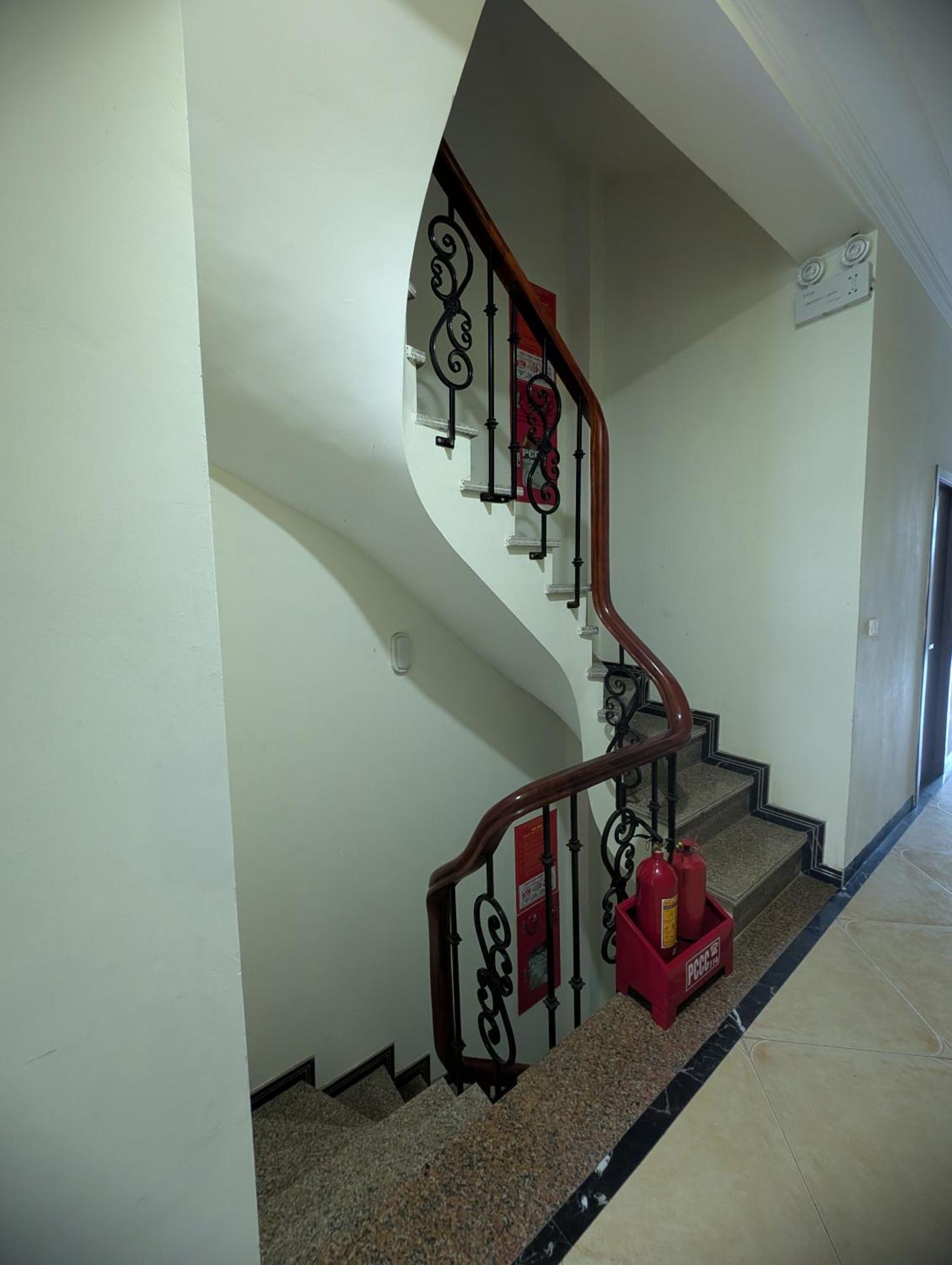 Aparthotel Era 158 Nguyen Khanh Toan Hanoi