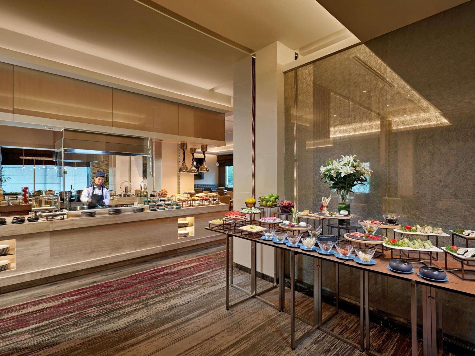 Moevenpick Centre Hotel Hanói