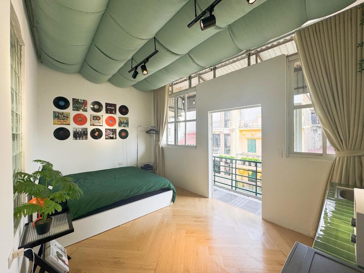 Centraloldquarter Largebalcony 2br Fullyequipped Căn hộ Hà Nội