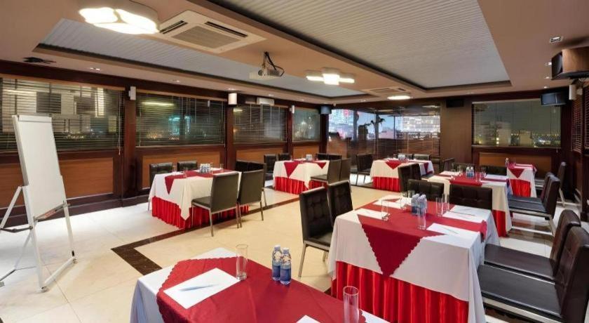 Bay Luxury -skylark - 15 Phan Dinh Phung Hanoi