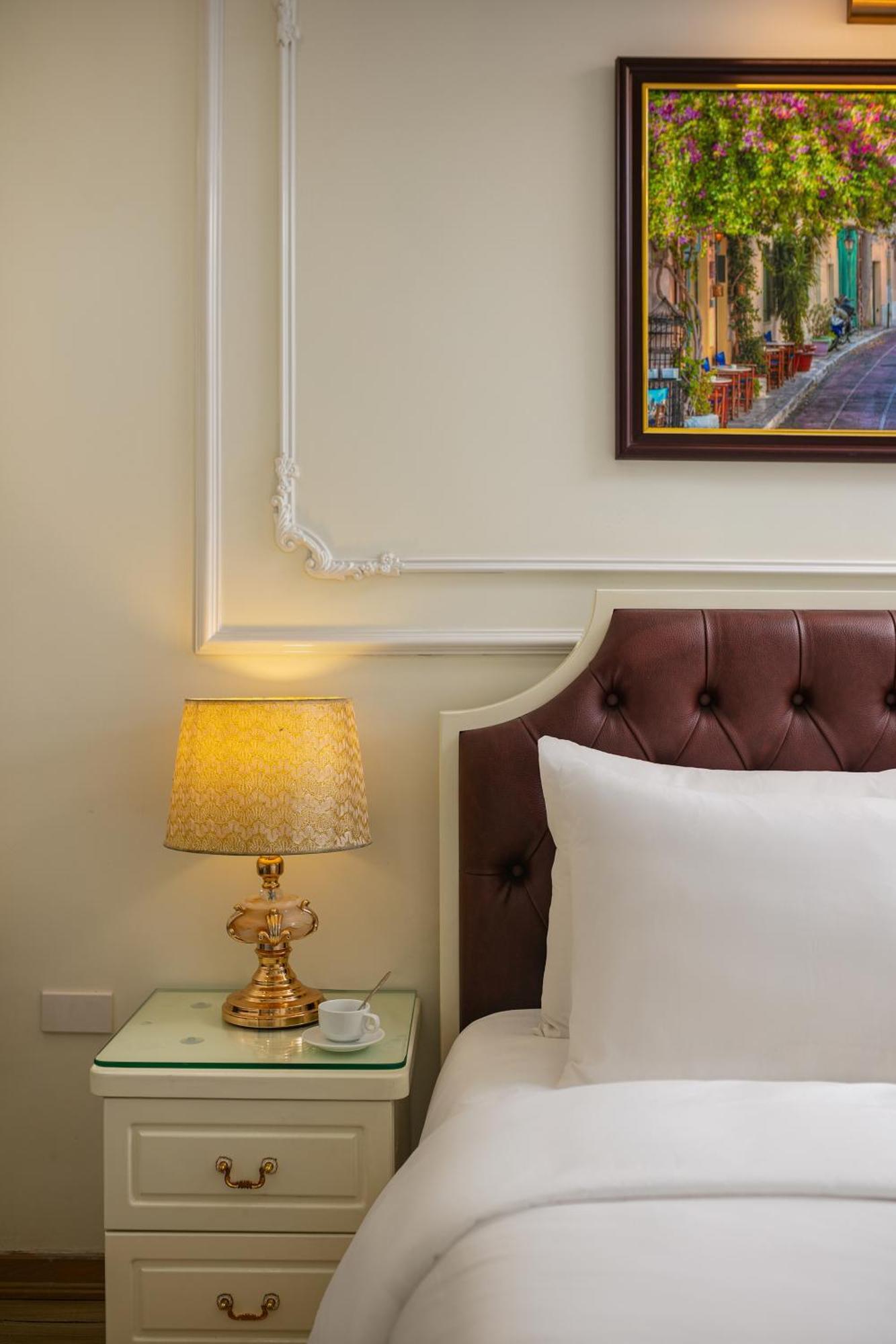 Tunger Grand 4* Hanoi