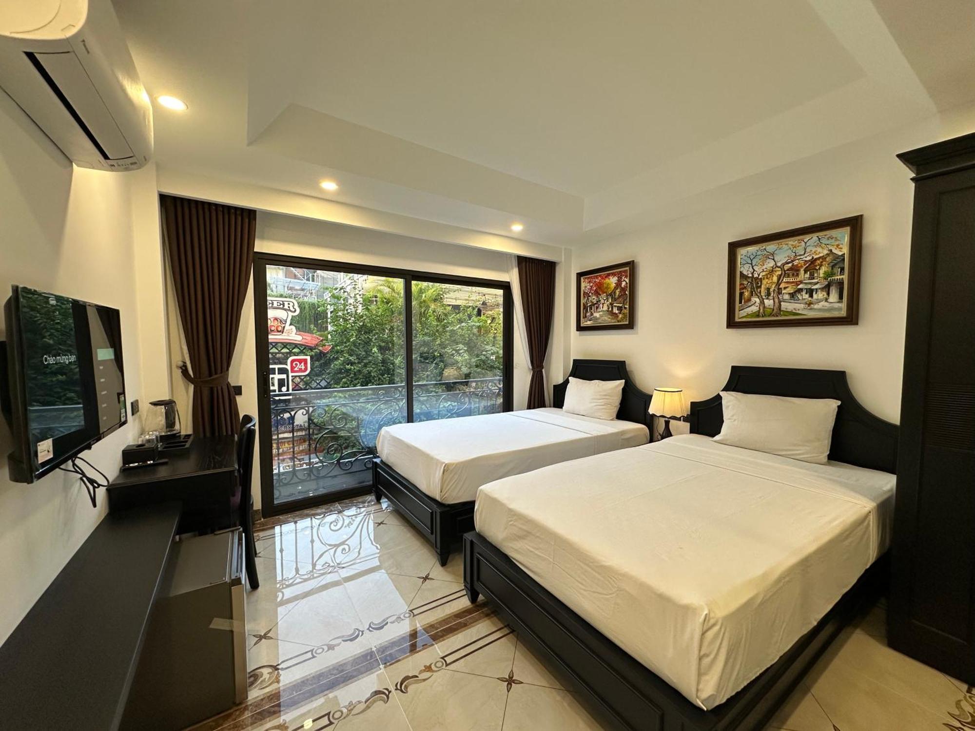 Hotel Bay Luxury & - No 1 Ngo Huyen