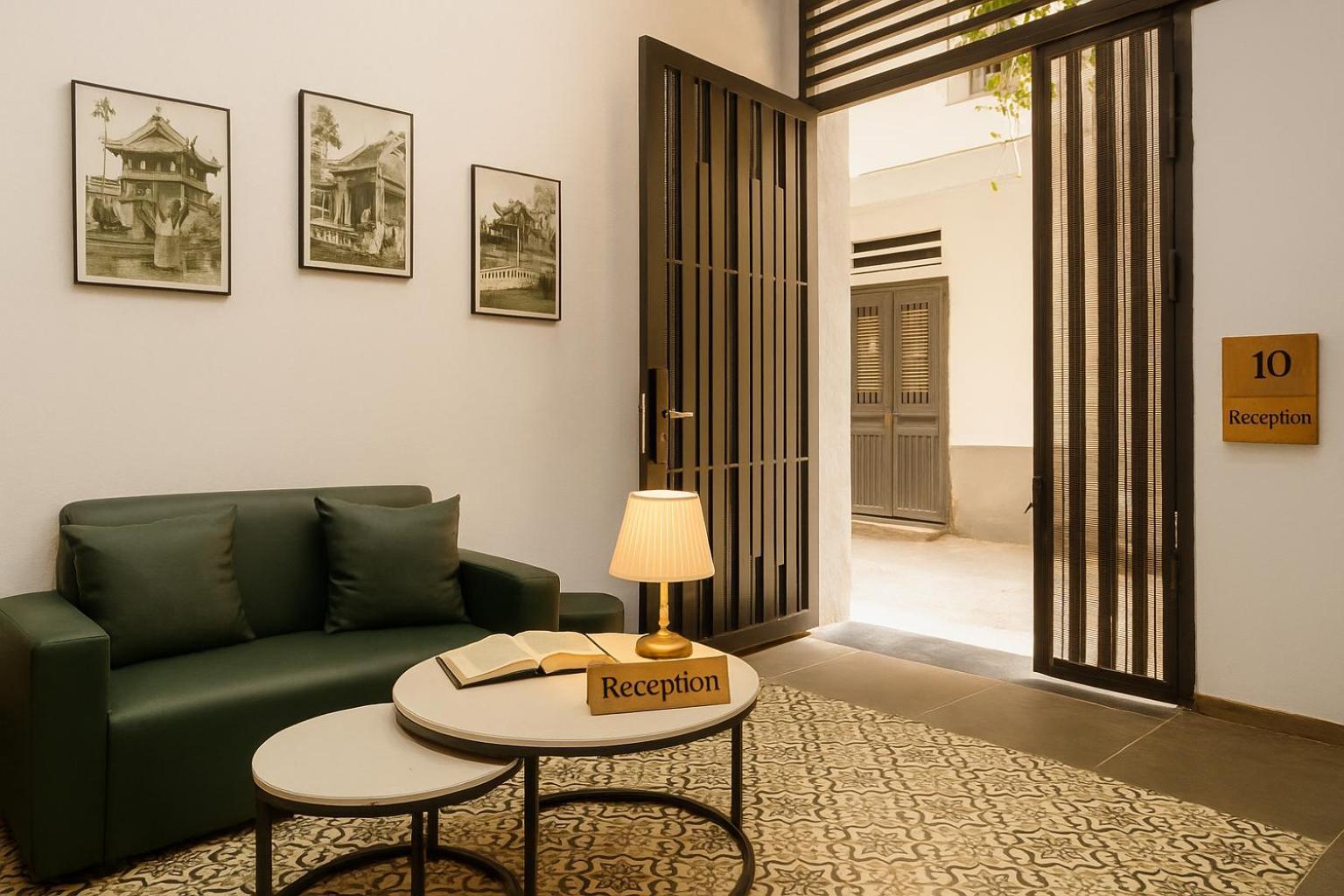Ben's Premier & - Center Hanoi
