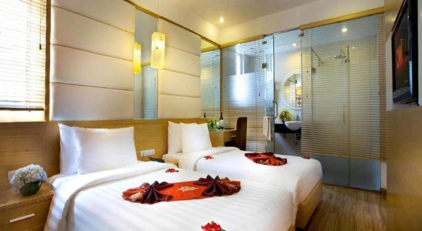 Hotel Tu Linh Palace