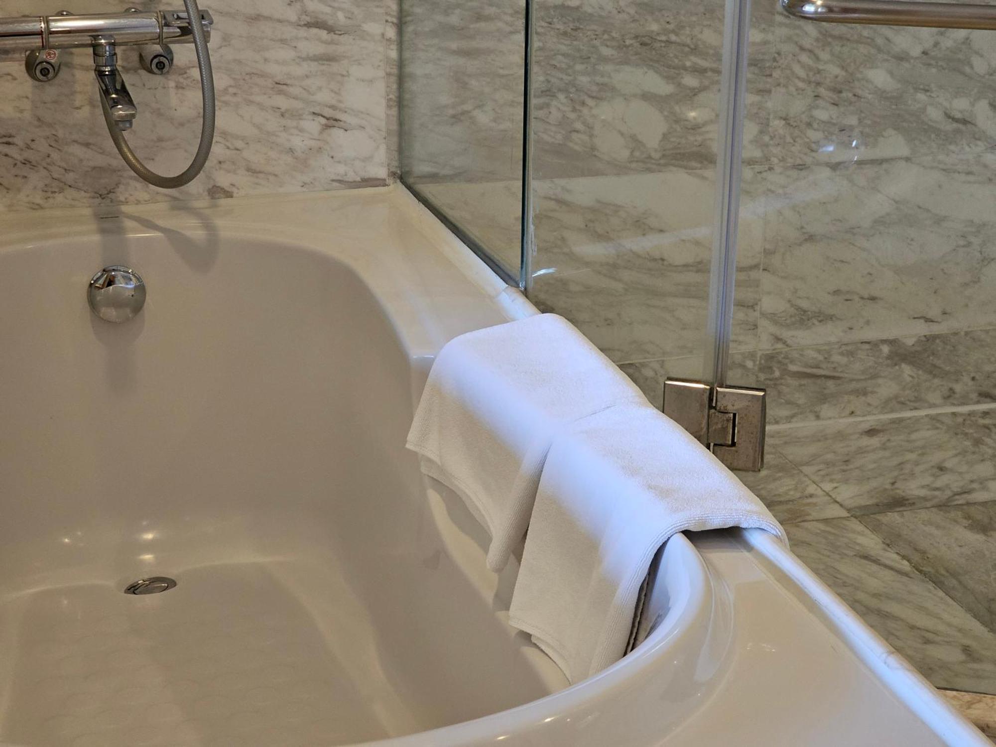 Hotel Hilton Garden Hanoi