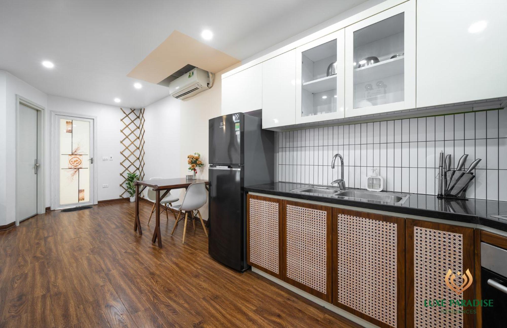 Luxe Paradise Au Co Apartment Hanoi