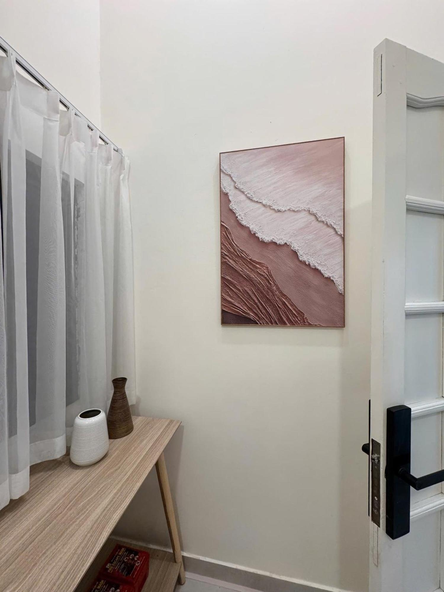 Old Quarter 302-private Bathroom-railway Apartment *