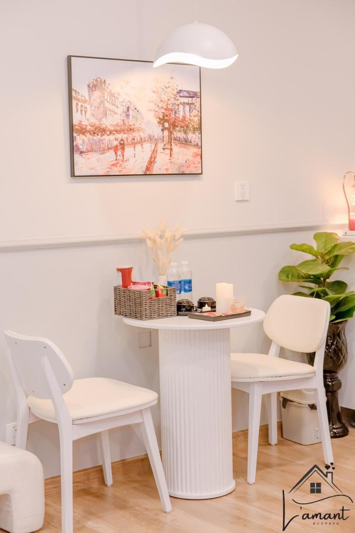 Rosewhisper1br-floor32 *