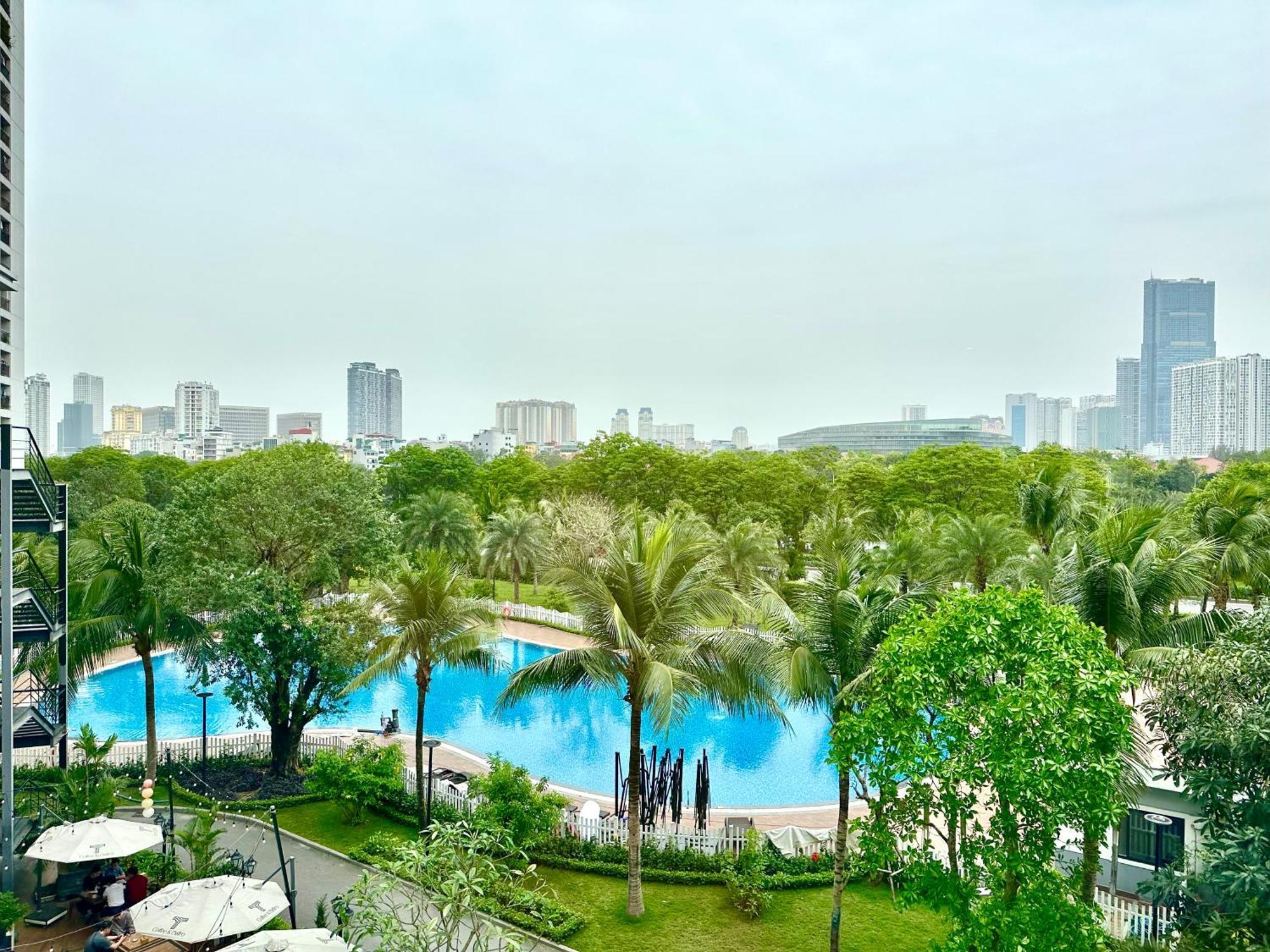 Apartment View In Vinhomes Bay, 25' To Airport