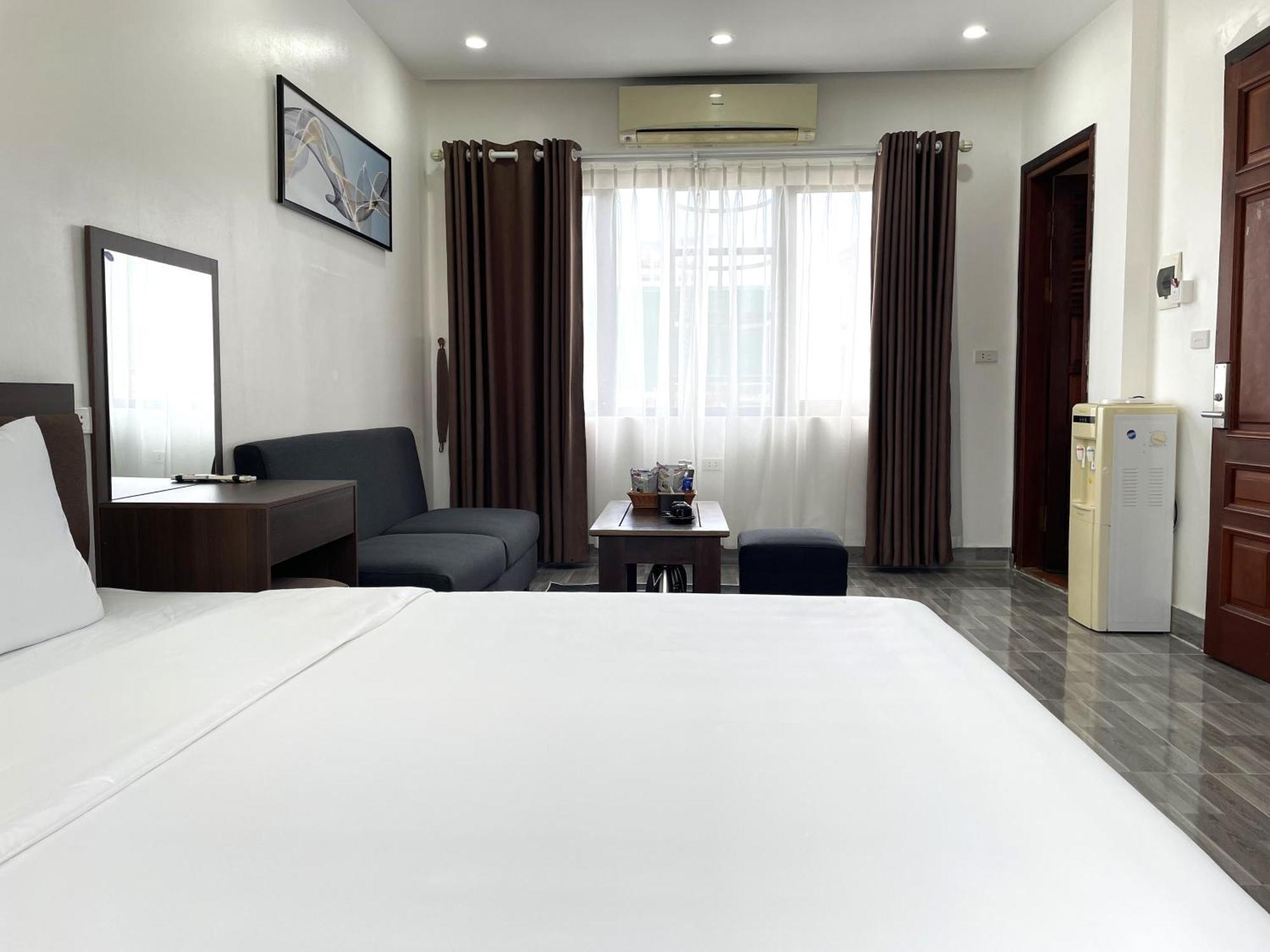 Moon 3 * Hanoi