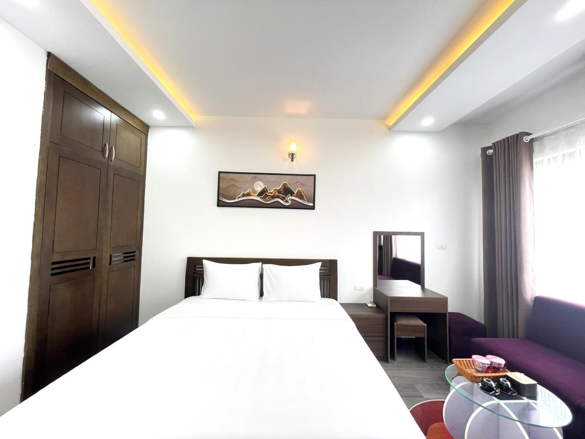 Moon 3 * Hanoi