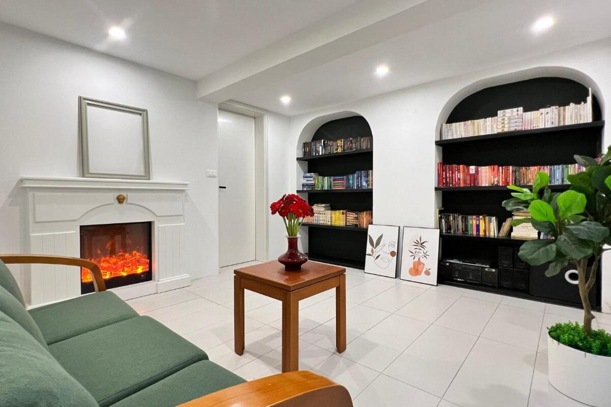 Wanderlust Comfort & Free Netflix In Hoan Kiem Hanoi