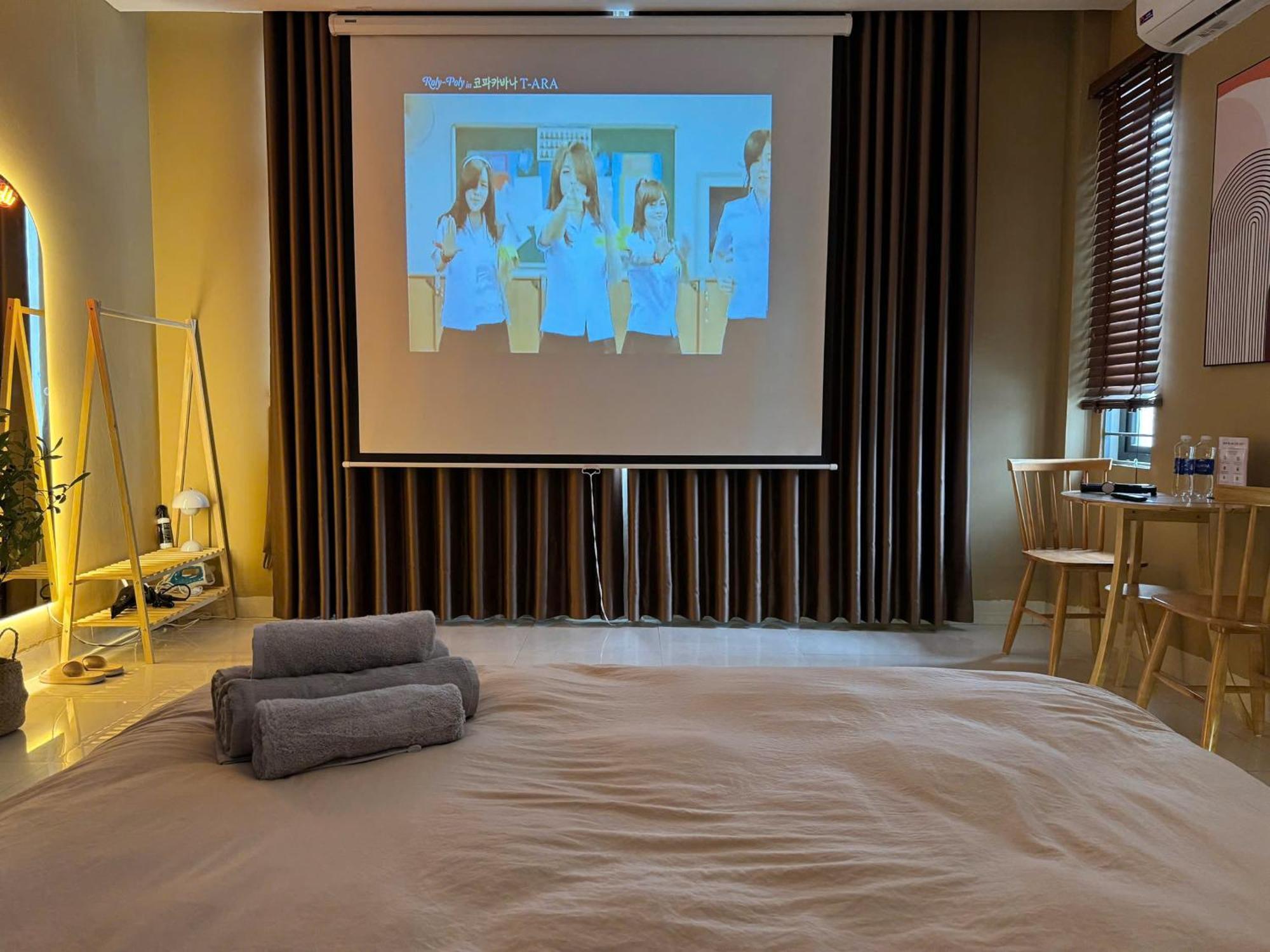 601 Dinh Thon Love hotel Hanoi