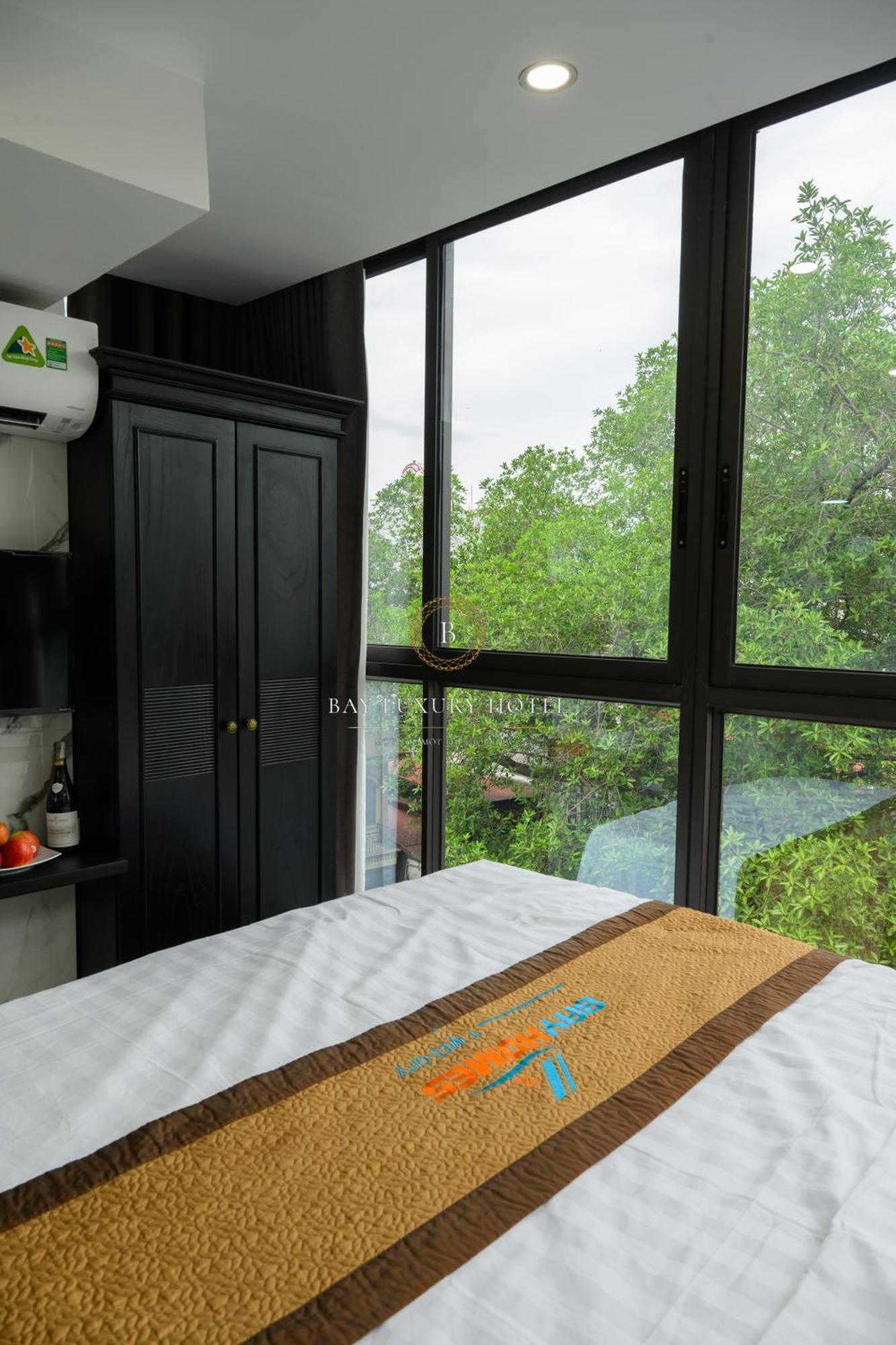 Bay Luxury & - No 1 Ngo Huyen Hotel