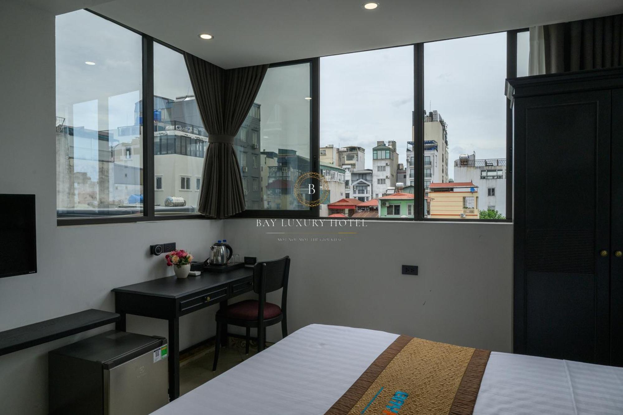 Bay Luxury & - No 1 Ngo Huyen