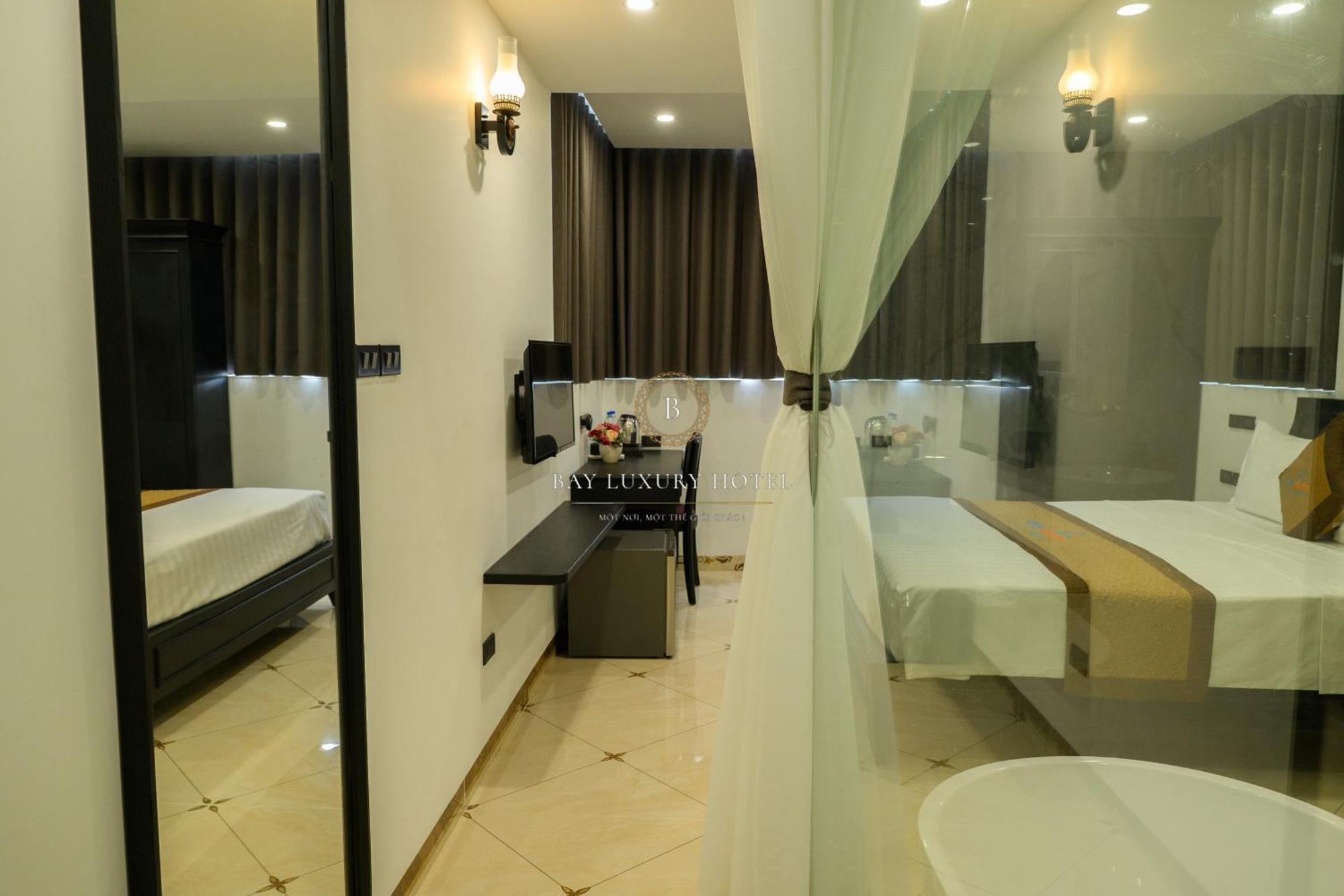 Bay Luxury & - No 1 Ngo Huyen Hotel