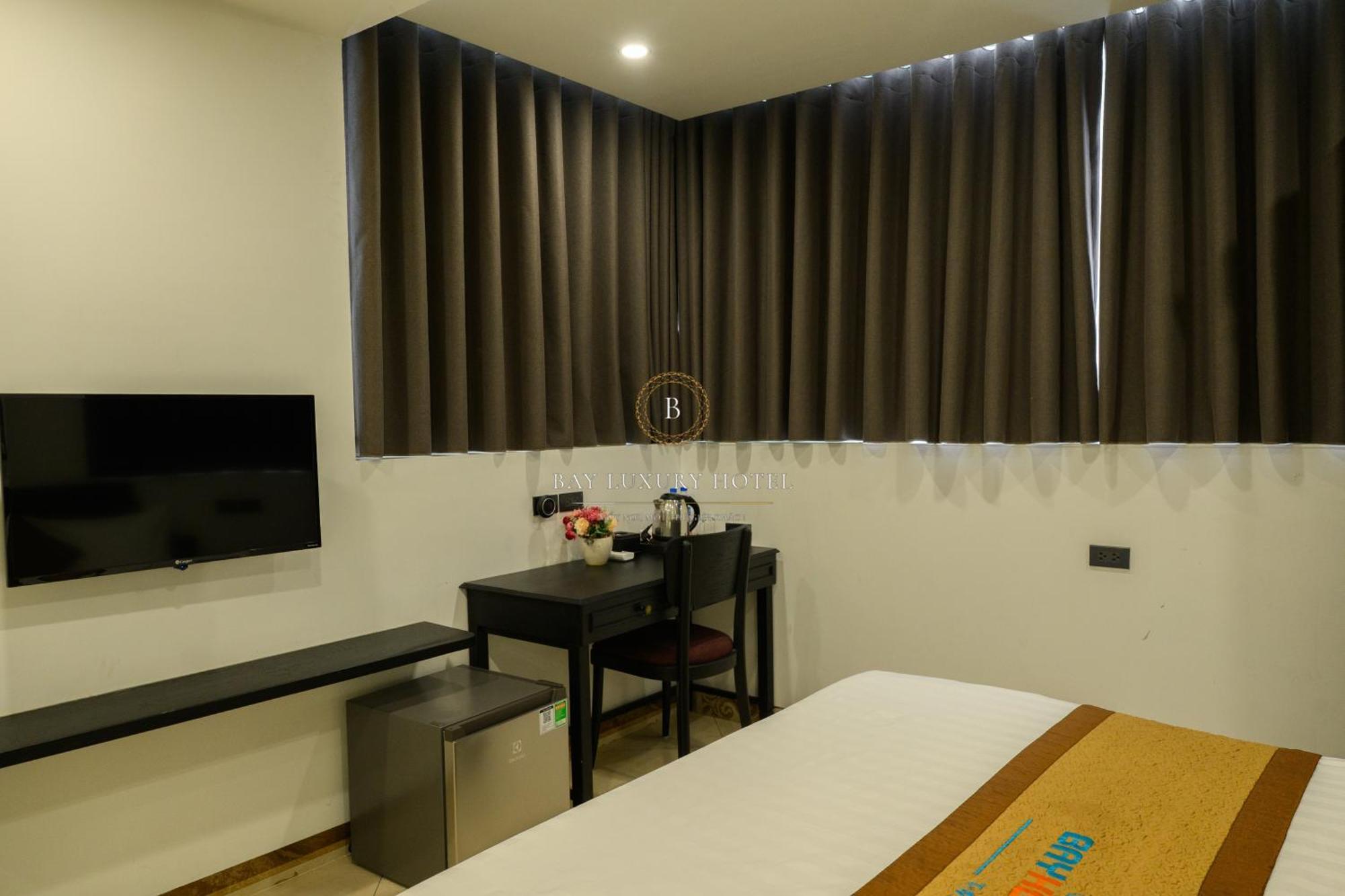 Hotel Bay Luxury & - No 1 Ngo Huyen Hanoi