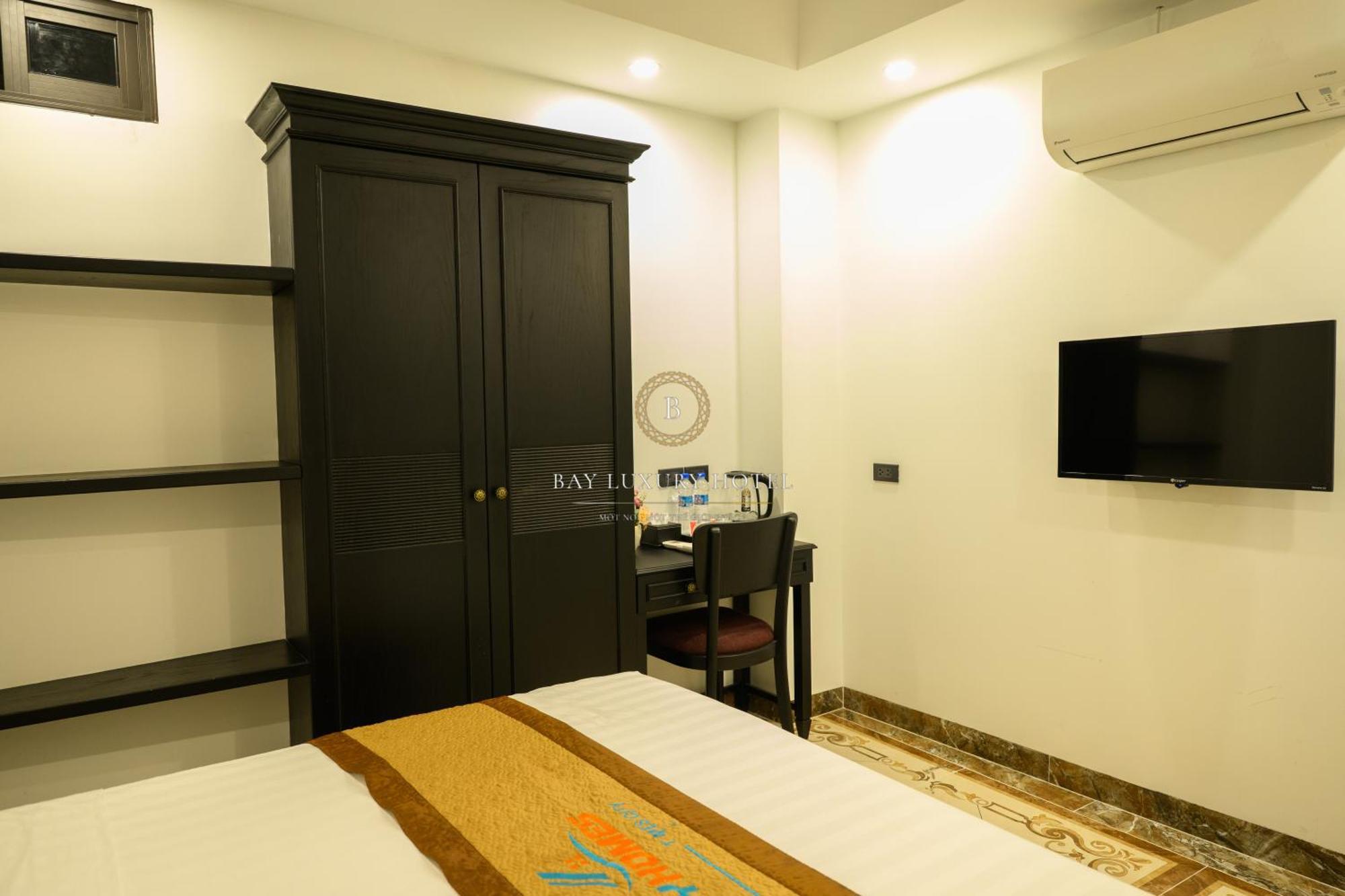 Hotel Bay Luxury & - No 1 Ngo Huyen Hanoi