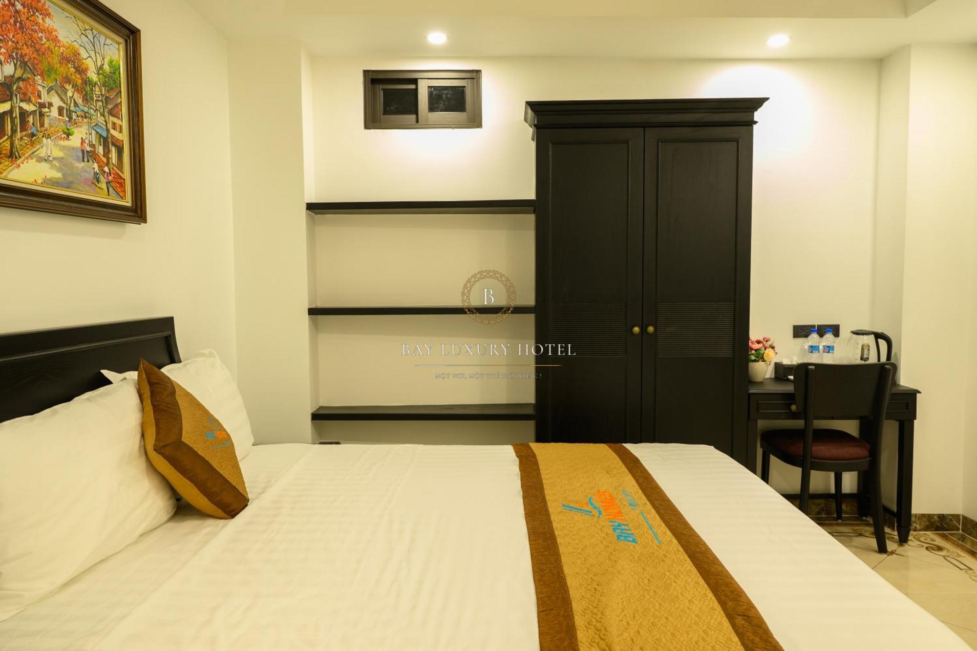 Bay Luxury & - No 1 Ngo Huyen Hanoi