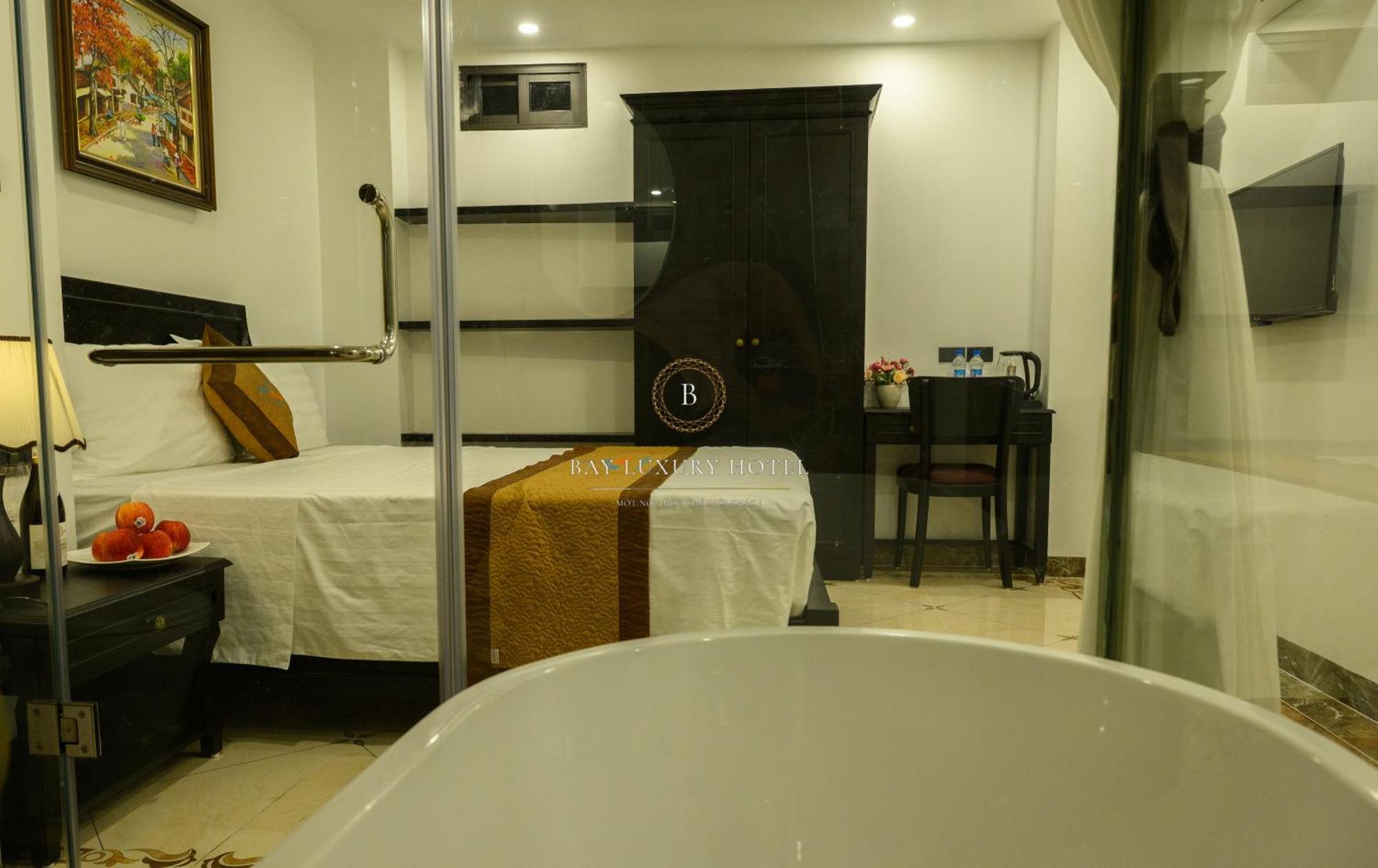 Hotel Bay Luxury & - No 1 Ngo Huyen