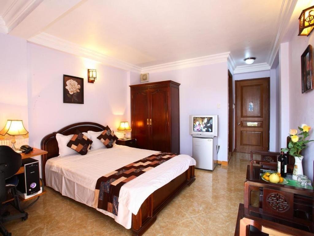 Hotel Lucky Ii