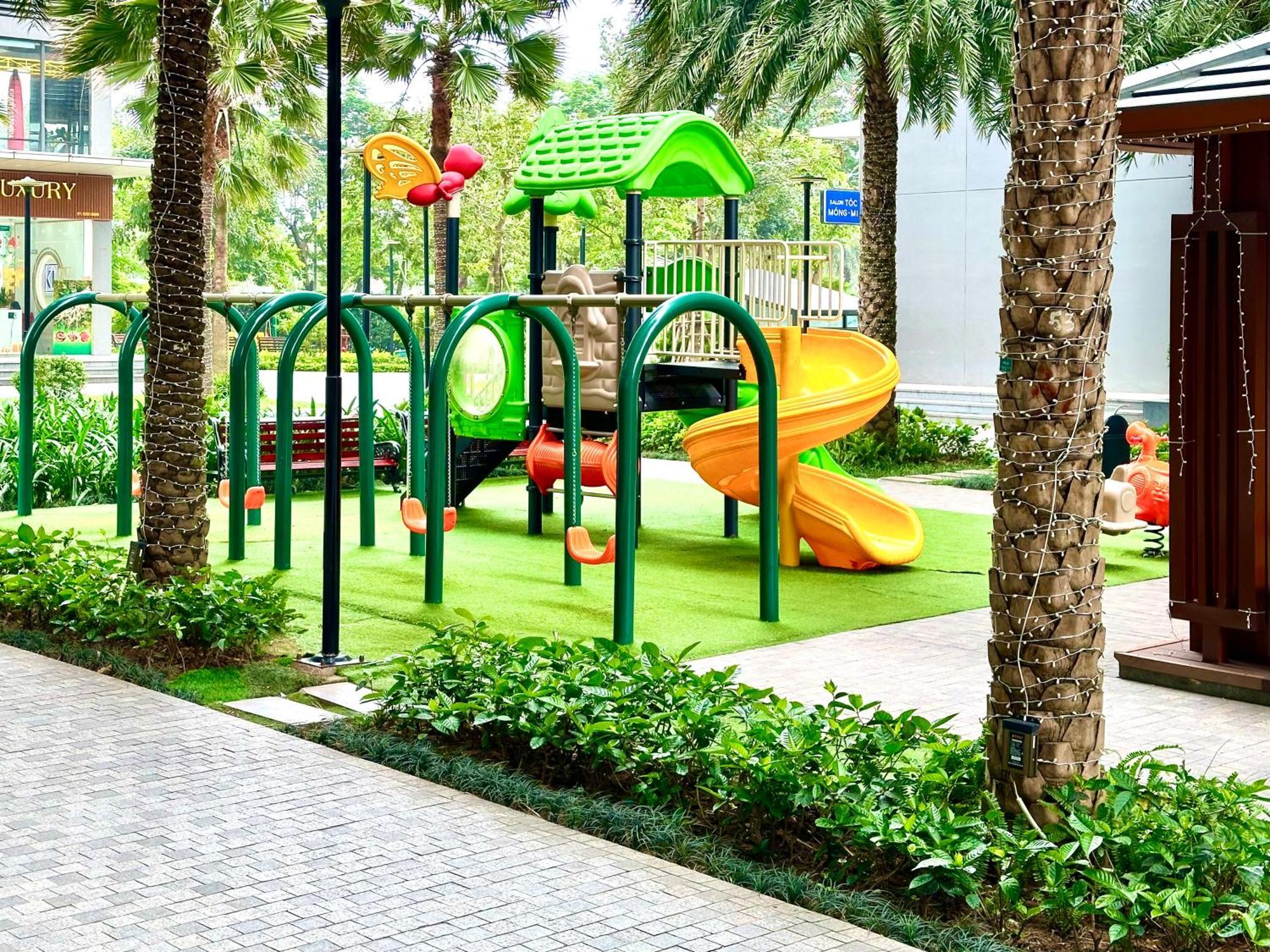 High Quality With Swimming Pool, Gym, Private Walking In Centre Apartment