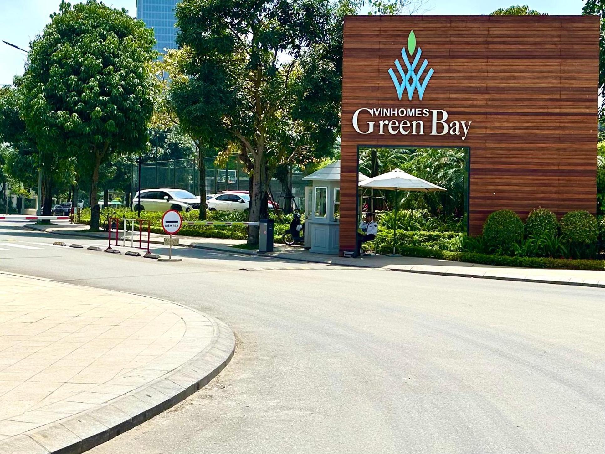High Quality With Swimming Pool, Gym, Private Walking In Centre Hanoi
