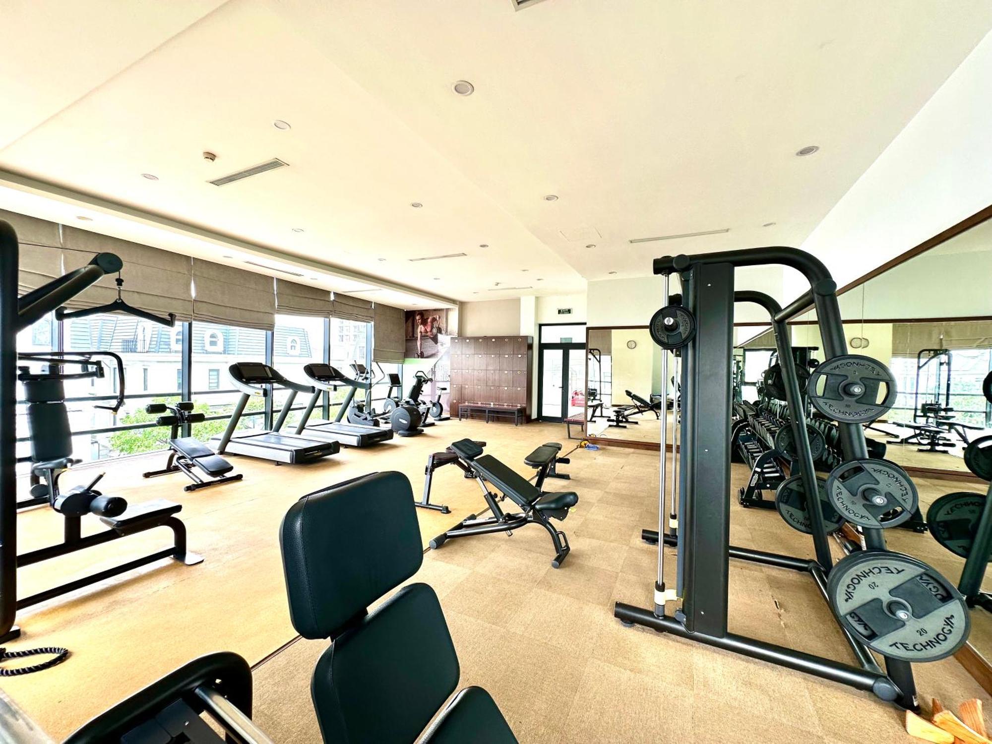 Apartment High Quality With Swimming Pool, Gym, Private Walking In Centre Hanoi
