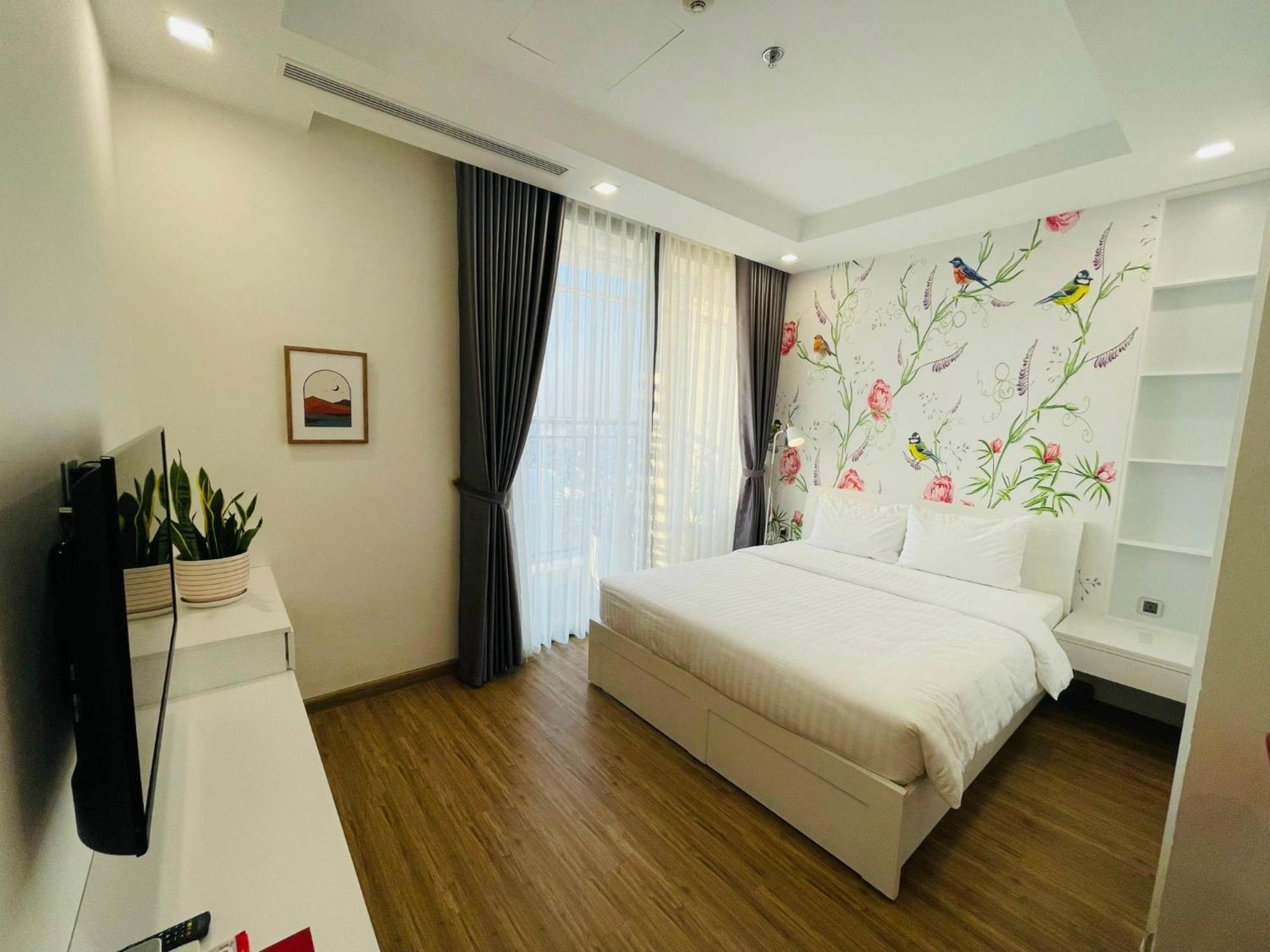 High Quality With Swimming Pool, Gym, Private Walking In Centre Hanoi