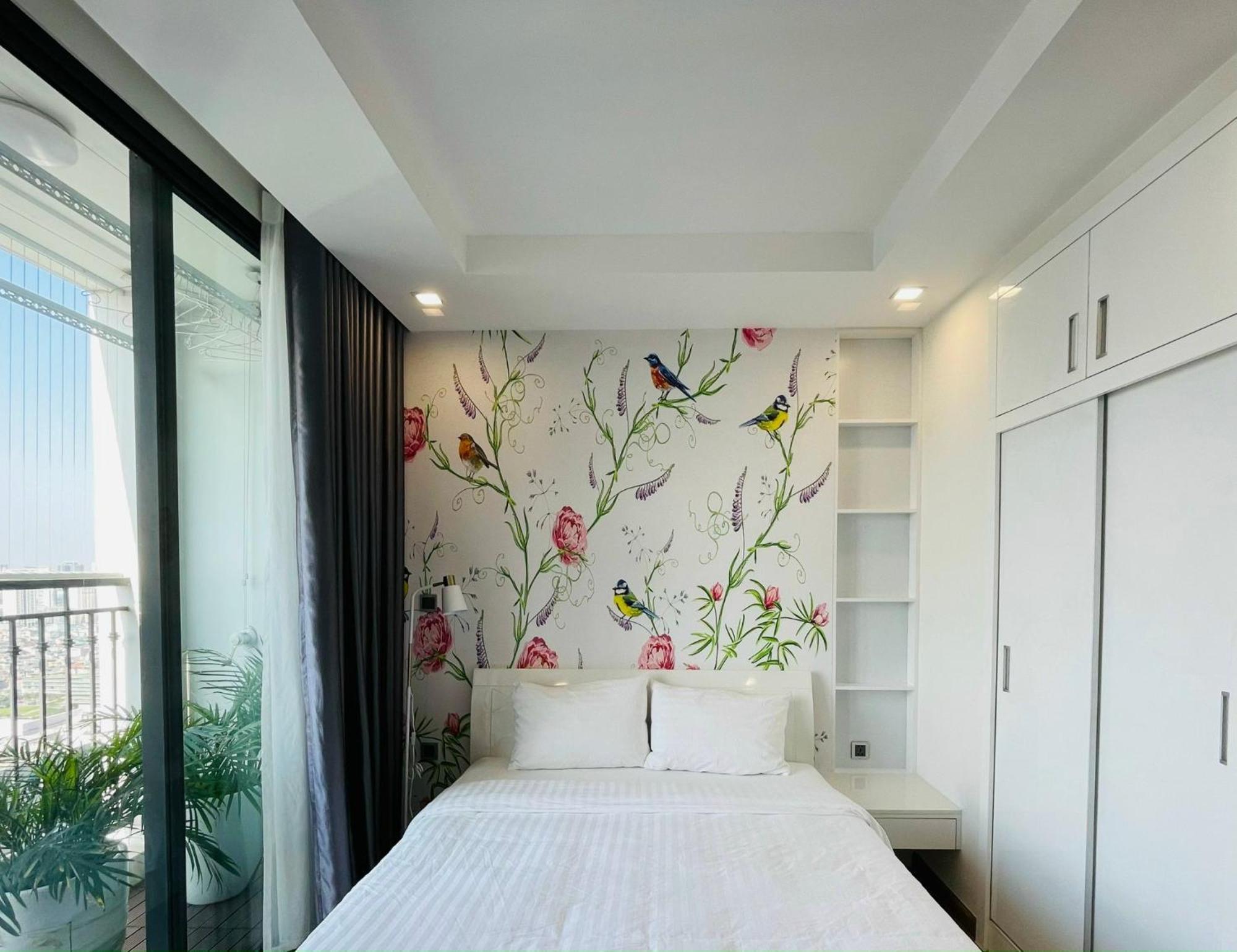 Apartment High Quality With Swimming Pool, Gym, Private Walking In Centre Hanoi