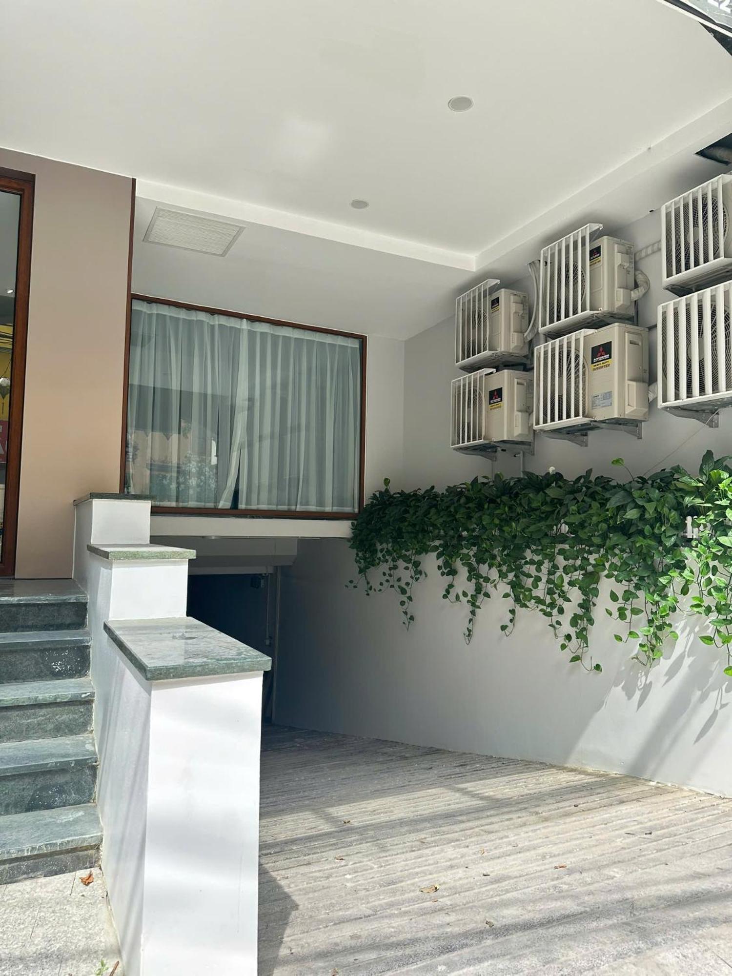 Hotel Luxe Paradise Nguyen Khac Hieu Hanoi