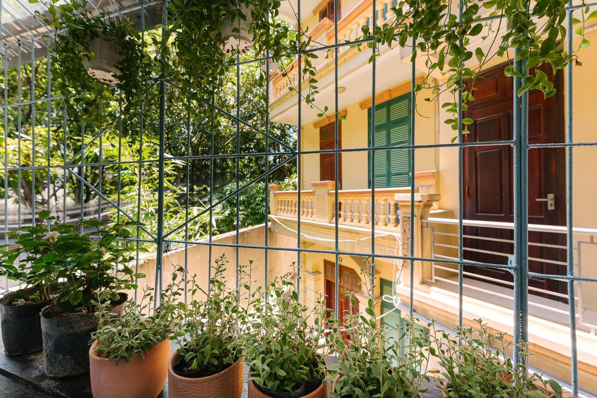 Authentic Old Quarter-free Breakfast-netflix & Balcony Apartment *