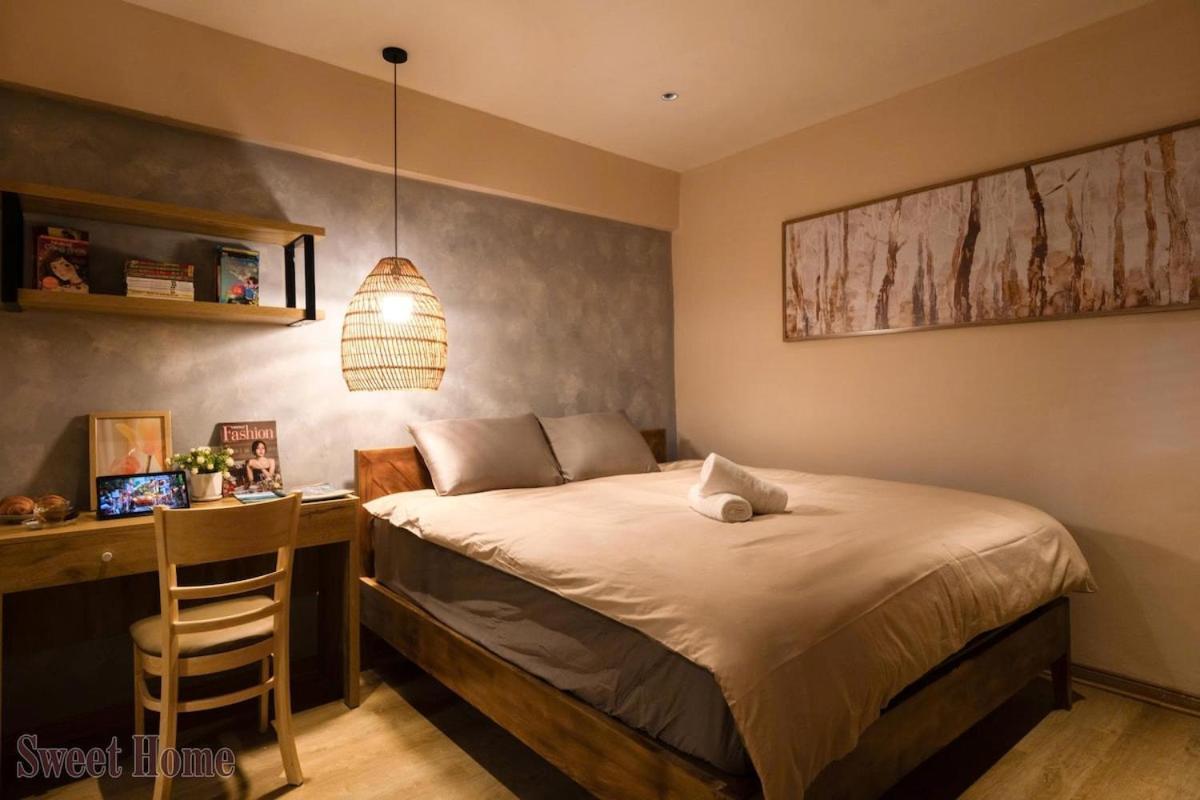 Sweet - 4 Bed - Cinema Spacious *